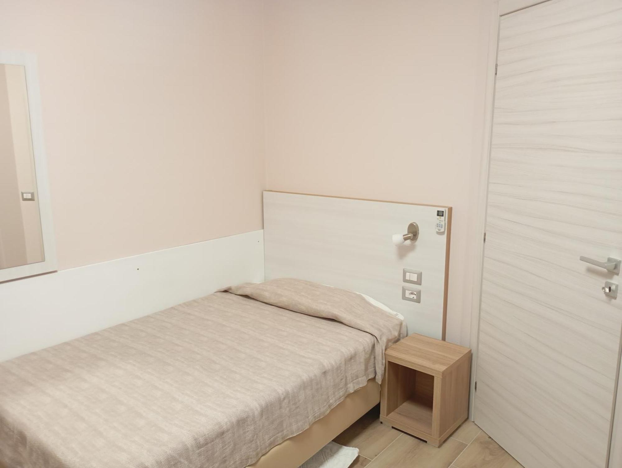 Hotel Meridiana Arbus Luaran gambar